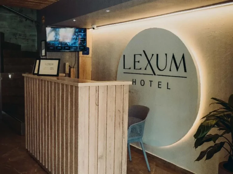 Lexum Crew Suite