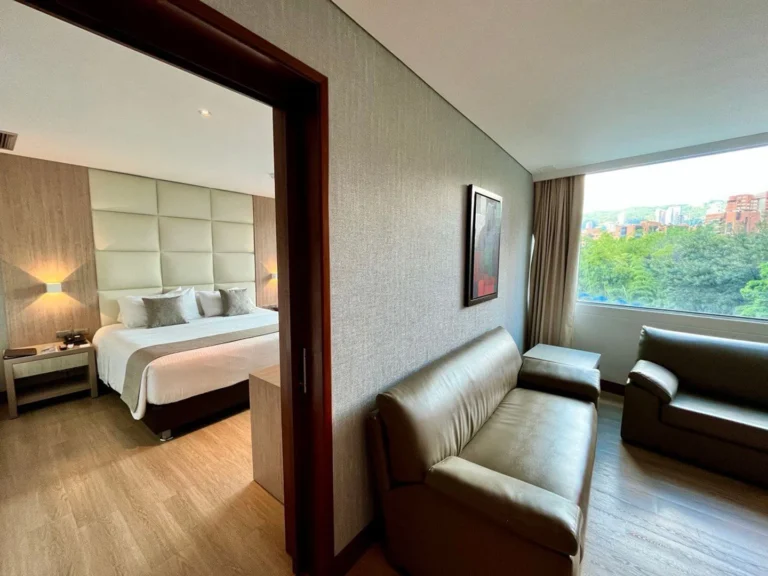San Fernando Plaza Suite